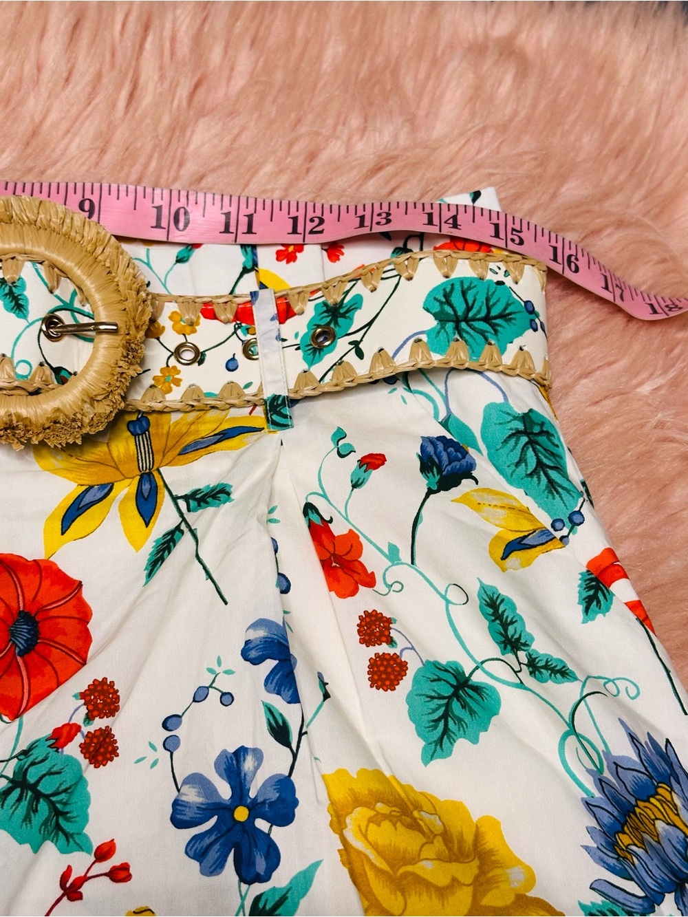 Cara Cara White Floral High-Waist Shorts with Multicolor Blooms - Picture 8 of 13